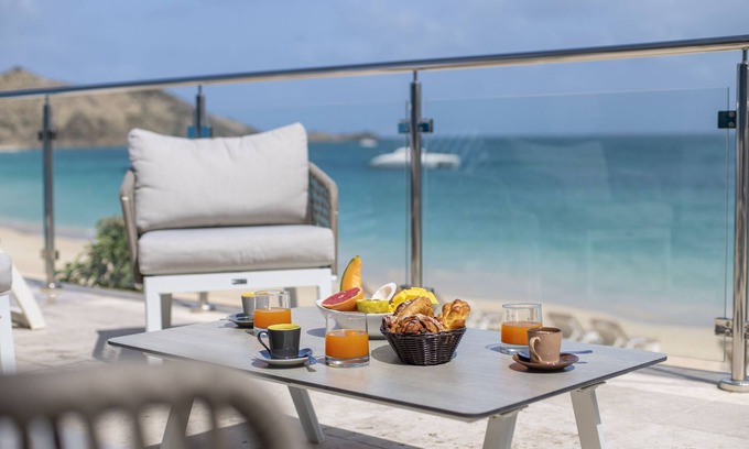 Grand Case Apartment | Magnificent waterfront apartment