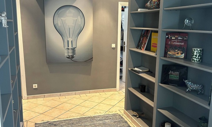 Quartier du Port Apartment | Magnifique Appartement Plein Centre Nice. 170 m2, 4 cc, 3sdb, Deux pas de Tout