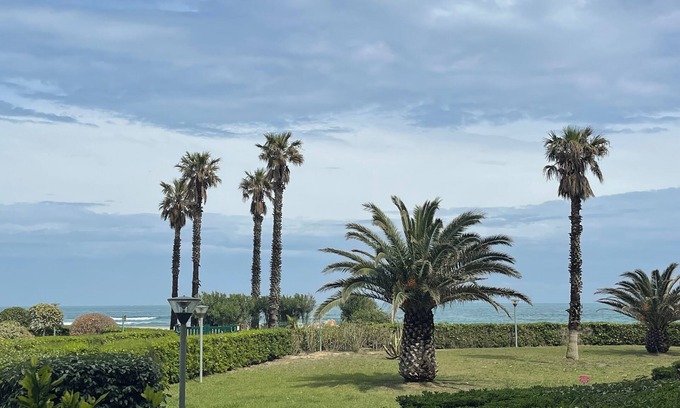 Canet-Plage Apartment | Magnifique Appartement Avec Grande Terrasse Avec Accès Direct Plage et Piscine