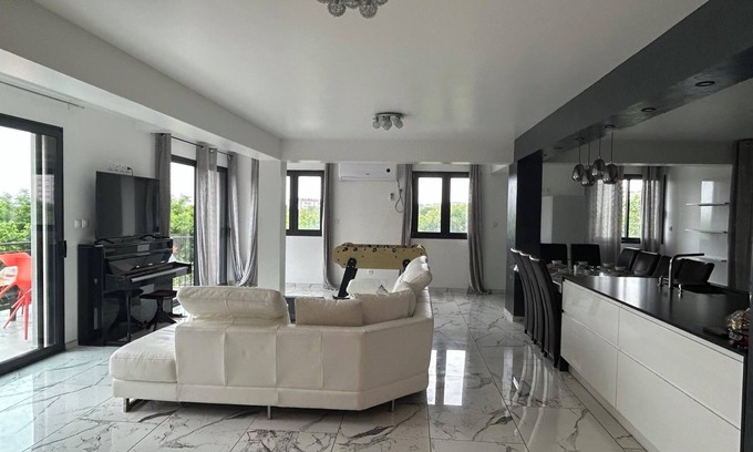 Gleize House | Magnifique Maison Avec Piscine Dans le Beaujolais