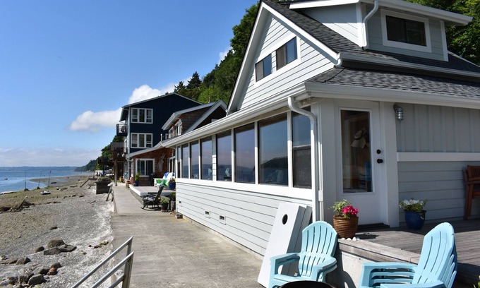 Vashon Island House | Magnolia Beachfront Home