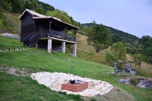Moieciu Ski Chalet | Magura Rustic Tiny House