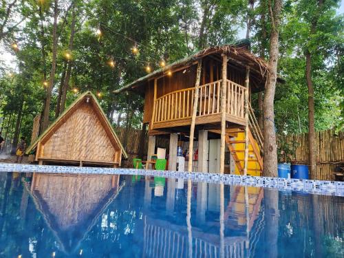 Arayat House | Mahogany Lane by KF