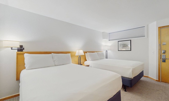 West End Cabin | Main Street room - pool & hot tub - walk to lifts, dog-friendly, garden-level