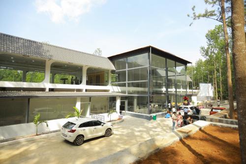 Yercaud Hotel | Mainland Resorts & Spa by Kolaahalam