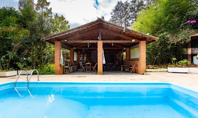 Mairipora Ski Chalet | Mairipora - chacara com Wi-Fi, piscina e churrasq