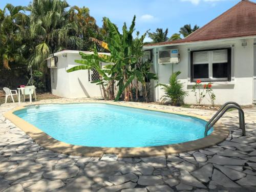 Saint-Francois House | Maison accueillante à Saint-François avec piscine privée.