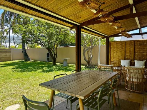 Etang Sale Les Bains House | Maison au charme créole - Accès privé à la plage