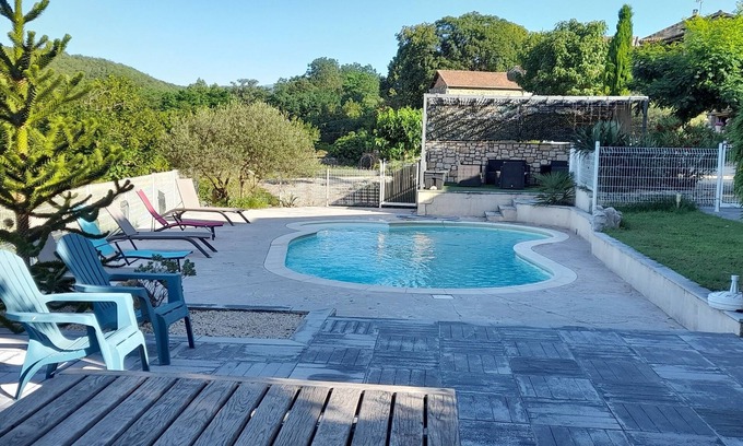 Montreal House | Maison Avec Piscine au Calme Pour 2 Personnes