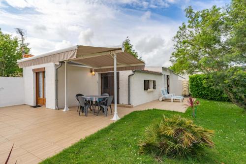 Saint-Palais-sur-Mer House | Maison calme, proche plage et lac