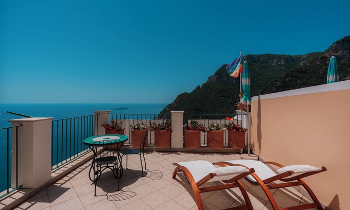 Positano City Centre Apartment | Maison Ciccio - il Monticello with private Sauna