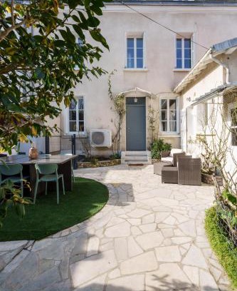 Tours City Centre House | Maison clim jardin Tours centre 8 personnes 4 chambres