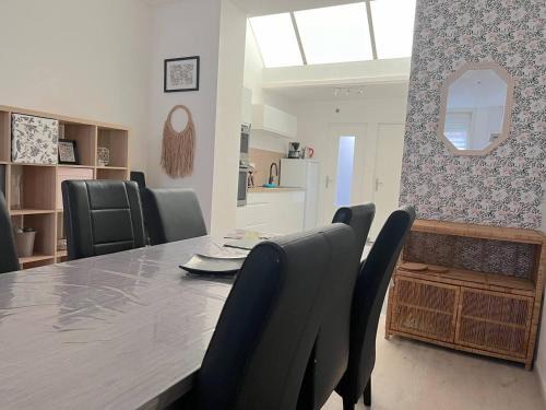 Tourcoing House | Maison cosy 4 chambres proche toutes commodités