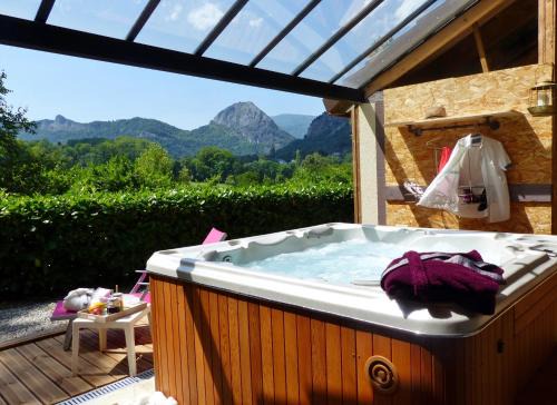 Tarascon-sur-Ariege House | Maison d'Hôtes du Domaine Fournié