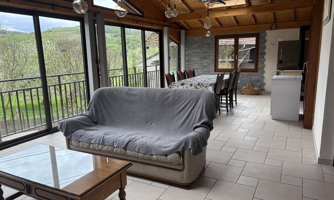 Boyeux-Saint-Jerome House | Maison Dans un Village Viticole