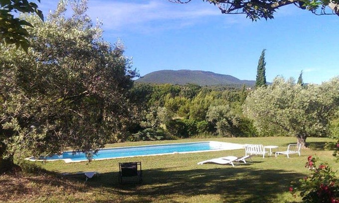 Cucuron House | Maison de charme en campagne à Cucuron avec piscine privée