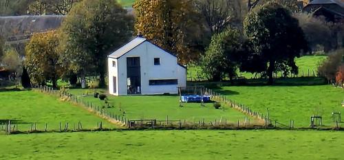 Tavigny House | Maison des voisins