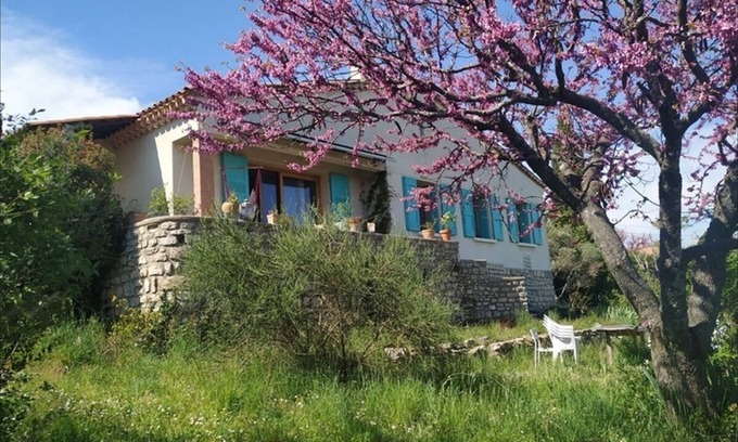 Forcalquier House | Maison en Provence, Belle Vue, Grand Jardin, Petite Piscine