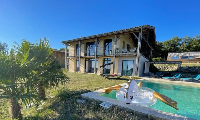 Blaziert House | Maison Passive au Calme-sublime Vue Panoramique et Piscine Privée
