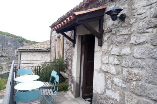 Balazuc House | maison pierre et voûte au cœur du village