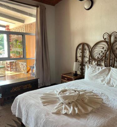 Rincon de Guayabitos Hotel | Maison Theurel