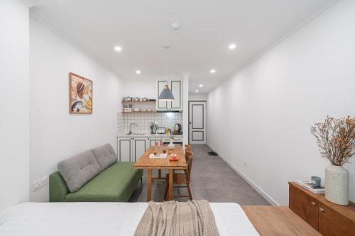 Ba Dinh Apartment | MAJE House