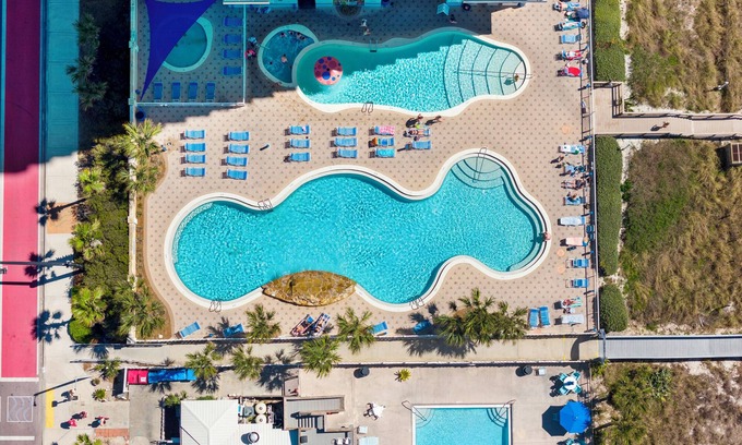 Long Beach Condo | Majestic Beach Tower 2, Oceanfront, Pools, Hot Tub!