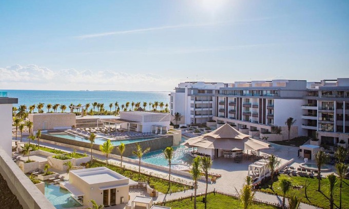Costa Mujeres Resort | Majestic Elegance Costa Mujeres - All Inclusive