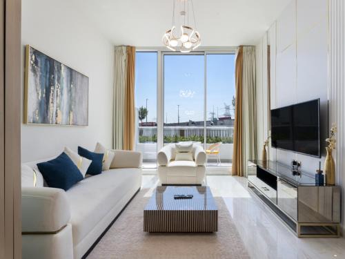 Dubai Apartment | Majesty Retreat - 1BR plus 1GR w Study-Sleeps 4- in Gemz-05