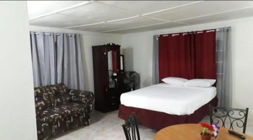 Montego Bay Apartment | Majorvilla no AC low price West Village