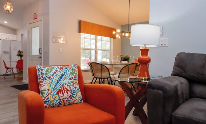 Indian Point House | Makin' Dreams | 4BR Family Villa w/Pool & Game Room Near Disney Parks