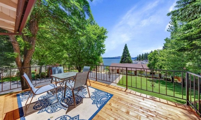 Peninsula Village Condo | MAKING MEMORIES LAKESIDE family friendly 2-bedroom condo near all the action!