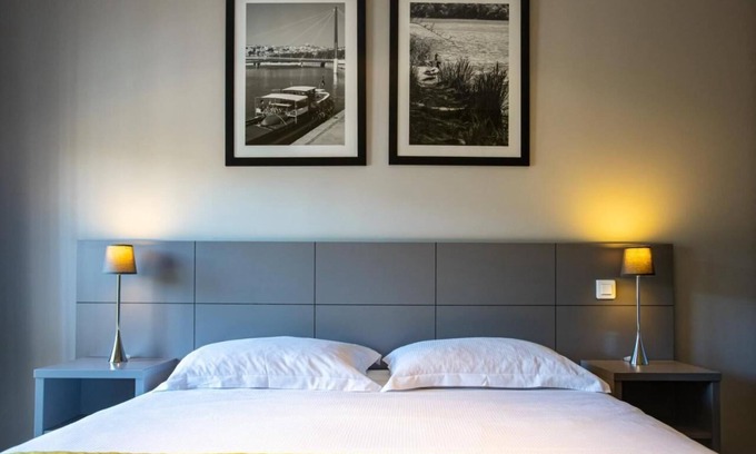 9th Arrondissement Hotel | Making The Best Memories Along The Way! 2 Relaxing Units, Pets Are Welcome!