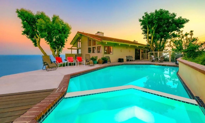 Eastern Malibu House | MAL-203-8 Sweeping Ocean Views