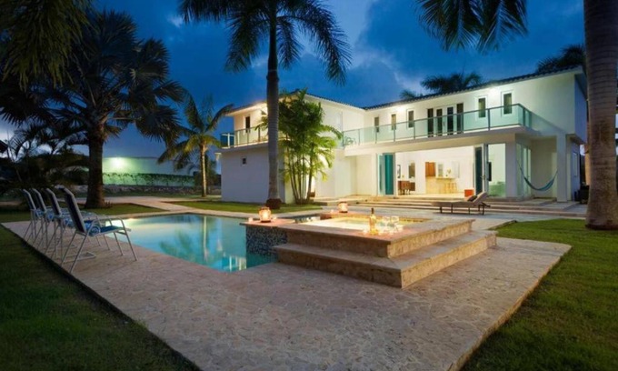 Manati Hotel | Manati World Point Inn