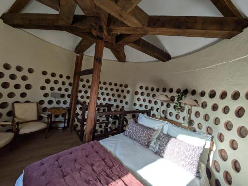 Sens Bed & Breakfast | Manoir Saint Joseph Colombier