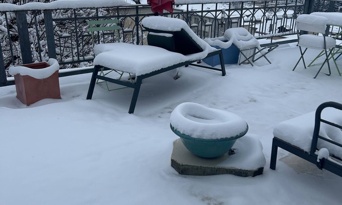 Tramelan Apartment | Manor House