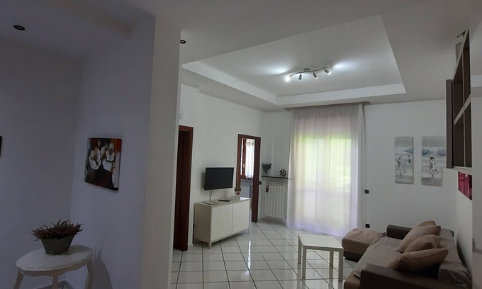 Scafati Apartment | Manor House