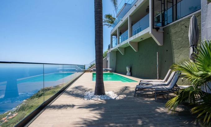 Arco da Calheta House | Mansão Macau by LovelyStay