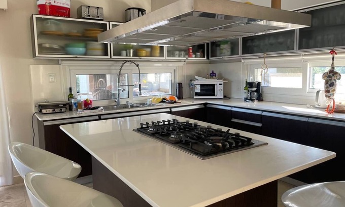 Gualeguaychu House | Mansión 5 Habitaciones en Suite en Country Golf