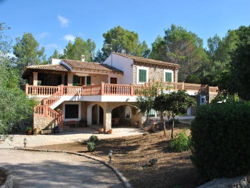 Alaro House | Mansion with Pool & Garden