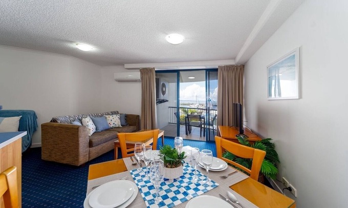 Urangan Apartment | Mantra 1-Bedroom Apartment