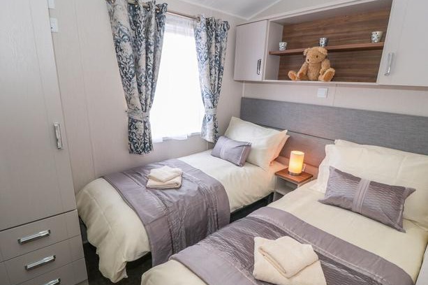 Runswick Bay Cottage | Maple Lodge