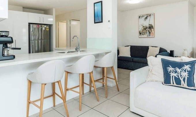 Marcoola Apartment | Marcoola Sands 6 - Pool to Beach