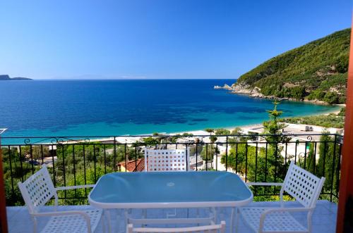 Lichnos Apartment | Mare Blu