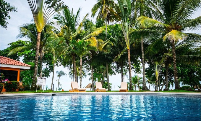 Esterillos Este Hotel | Marenaz Oceanfront Resort