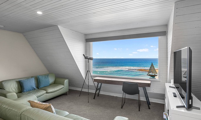 Marengo House | Marengo Views | Beachfront Ocean Escape