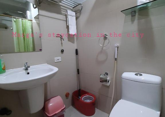 Bagong Pag-asa Apartment | Marga's staycation in the city