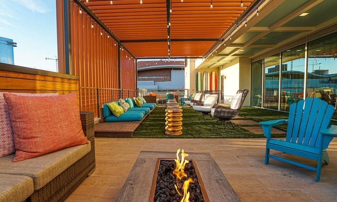 Sobro Hotel | Margaritaville Hotel Nashville