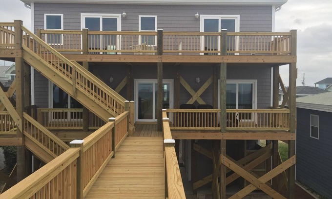 Topsail Beach House | Margaritaville -New Oceanfront Home w/Elevator & Reverse Floor Plan 3,000 sq ft